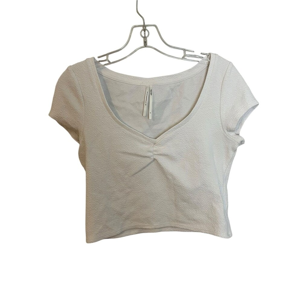 Anthropologie White Textured Crop Top V Neck Short Sleeve Stretch Knit Size M